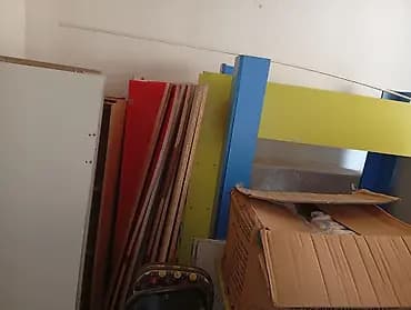 Набор разнородного оборудования и вещей для дома и малого бизнеса