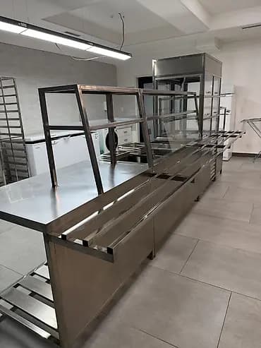 Линия раздачи для столовой/кафе из нержавеющей стали. Длина 4,10 м