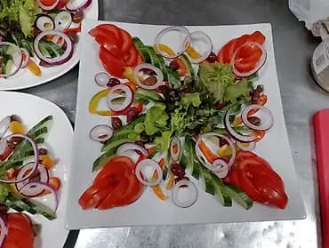 Талап кылынат Ашпозчу : Фаст Фуд, Европа ашкана, 3-5 жылдык тажрыйба