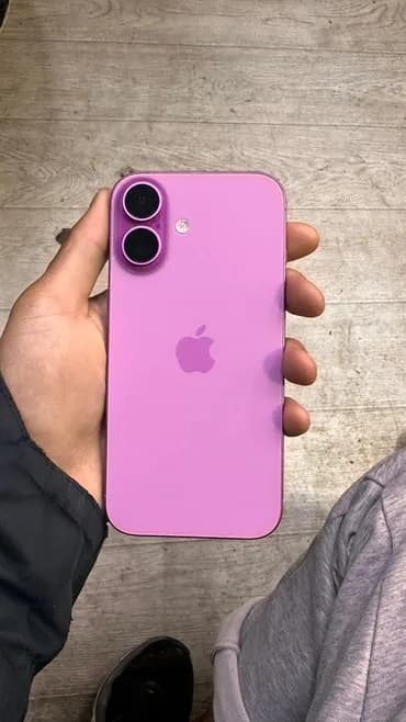 IPhone 16, Б/у, 128 ГБ, Чехол, Кабель, Коробка