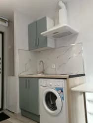 Студия, Менчик ээси, Чогуу жашоосу жок, Толугу менен эмереги бар