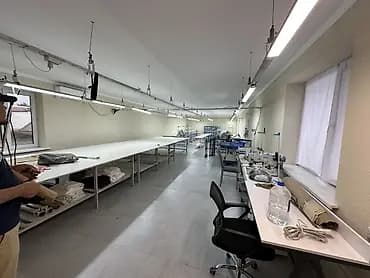 Аренда помещений 130 кВ/м. Свободного назначения. Есть большой навес