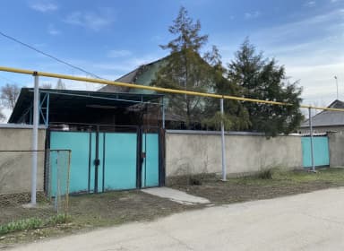 Үй, 90 м², 7 бөлмө, Менчик ээси, Косметикалык оңдоо