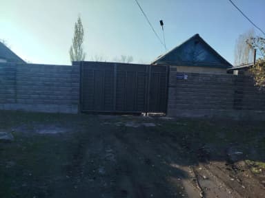 Үй, 7 м², 3 бөлмө, Менчик ээси, Эски ремонт