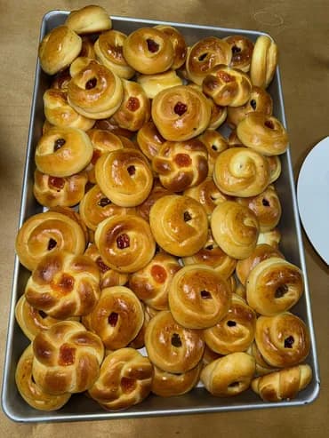 Пекарь Кандитерге Булочница кыздар керек 35 ке чейин Иштоо мооноту