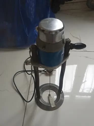 Электрический погружной фрезер (ручной фрезер по дереву) Описание: -