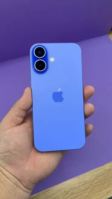 IPhone 16, Б/у, 128 ГБ, 88 %