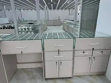 Торговые витрины для ювелирного/аксессуарного магазина НОВЫЕ (не