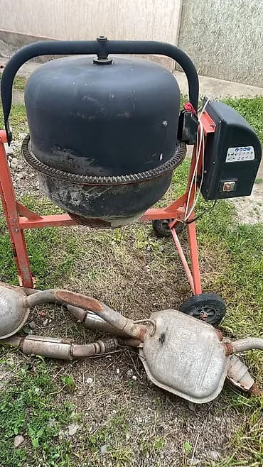 Бетономешалка Принудительная, Средняя (150 - 300 л), Б/у