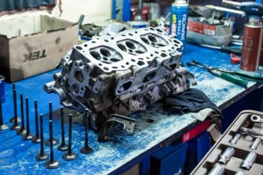 Требуется Моторист Дизельных двигателей Город: Бишкек Компания