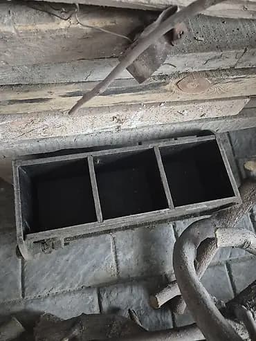 Металлическая форма для литья/прессования с 3 секциями - Материал