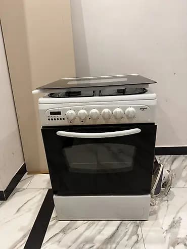 Газовая плита с духовкой, белая, с откидной стеклянной крышкой