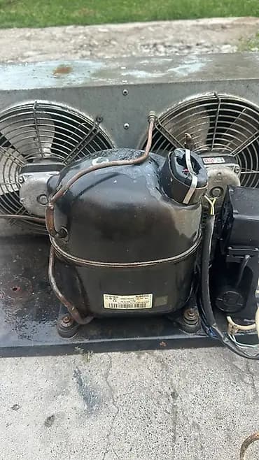 Холодильный агрегат (конденсаторный блок) на базе герметичного