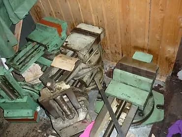 КУПЛЮ ТИСКИ СЛЕСАРНЫЕ. Фрезерный . Другие инструменты