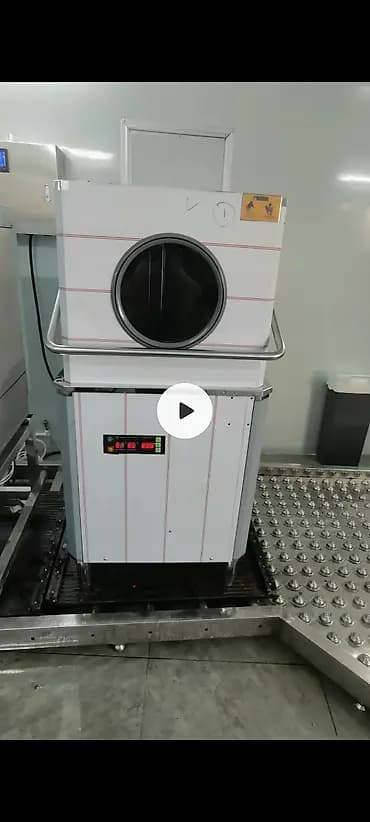 Промышленная ультразвуковая мойка с подъемным модулем-капотом -