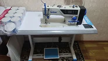 Промышленная швейная машина Britex на столе-станине - Тип