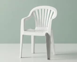 Пластиковые стулья