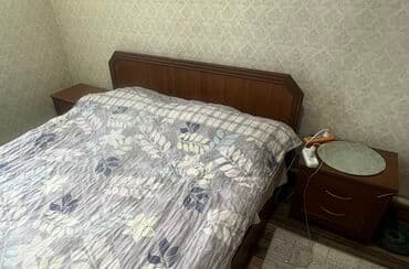 Спальный гарнитур, Б/у, Двуспальная кровать, Комод, Тумба, Самовывоз, цвет - Коричневый at lalafo.kg Спальный гарнитур, Б/у, Двуспальная кровать, Комод, Тумба, Самовывоз, цвет - Коричневый