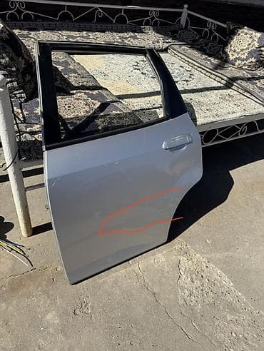 Дверь Задняя левая Honda, Б/у at lalafo.kg Дверь Задняя левая Honda, Б/у