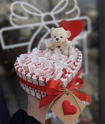 Подарочные композиции из сладостей и декоративных элементов - at lalafo.kg — 4 Подарочные композиции из сладостей и декоративных элементов - — 4