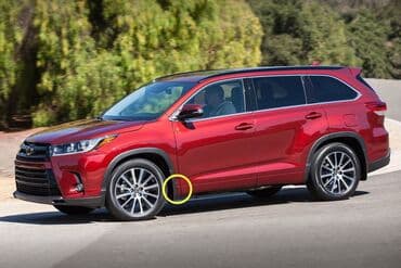 На Хайлендер Накладка на переднее левое крыло (заглушка на крыло) at lalafo.kg На Хайлендер Накладка на переднее левое крыло (заглушка на крыло)