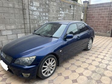 Toyota Altezza: 2004 г., 2 л, Автомат, Бензин, Седан at lalafo.kg Toyota Altezza: 2004 г., 2 л, Автомат, Бензин, Седан