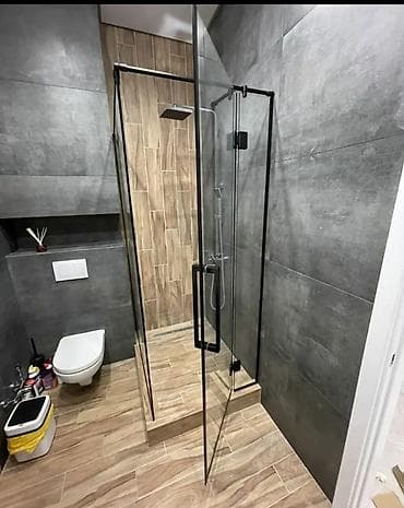 Душевые ограждения и двери из закалённого стекла под заказ - lalafo.kg да Душевые ограждения и двери из закалённого стекла под заказ -