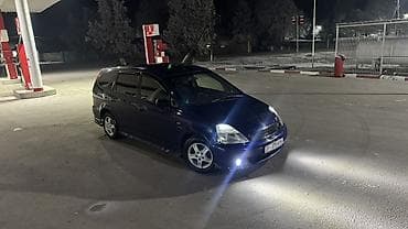 Honda Stream: 2001 г., 2 л, Автомат, Бензин, Минивэн at lalafo.kg Honda Stream: 2001 г., 2 л, Автомат, Бензин, Минивэн