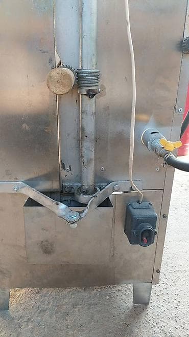 Промышленная вертикальная печь-гриль (шаурма/куры-гриль/мангал-шаурма) at lalafo.kg Промышленная вертикальная печь-гриль (шаурма/куры-гриль/мангал-шаурма)