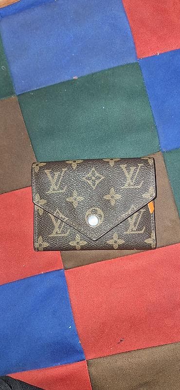 Портмоне, Louis Vuitton, Искусственная кожа, Женские at lalafo.kg Портмоне, Louis Vuitton, Искусственная кожа, Женские