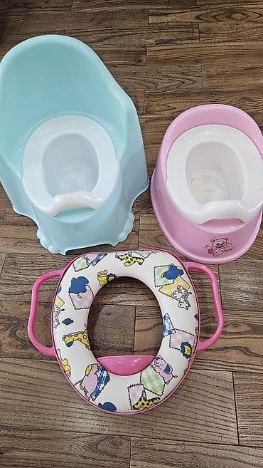 - 2 детских горшка +насадка на унитаз для детей at lalafo.kg - 2 детских горшка +насадка на унитаз для детей