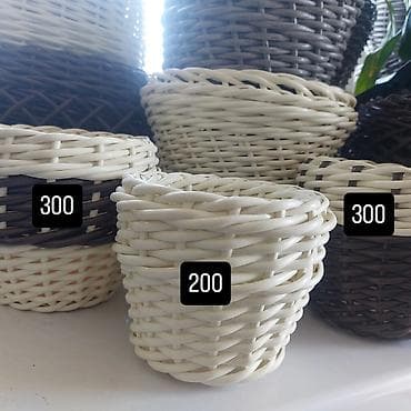 Плетёные кашпо/корзинки из ротанга (пластиковый ротанг) для декора и at lalafo.kg Плетёные кашпо/корзинки из ротанга (пластиковый ротанг) для декора и