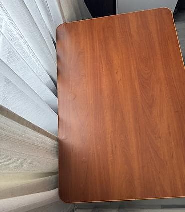 Кухонный стол, Б/у, Прямоугольный, Нераскладной at lalafo.kg Кухонный стол, Б/у, Прямоугольный, Нераскладной