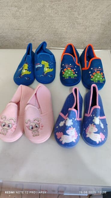 Детские домашние тапочки (4 пары) - Синие с динозаврами — 2 пары at lalafo.kg Детские домашние тапочки (4 пары) - Синие с динозаврами — 2 пары