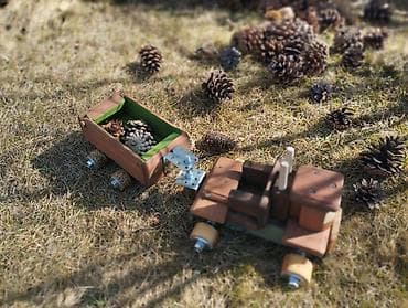 Claas тракторлор: Деревянный игрушечный тягач с прицепом. - Ручная работа из lalafo.kg да — 1 Claas тракторлор: Деревянный игрушечный тягач с прицепом. - Ручная работа из — 1