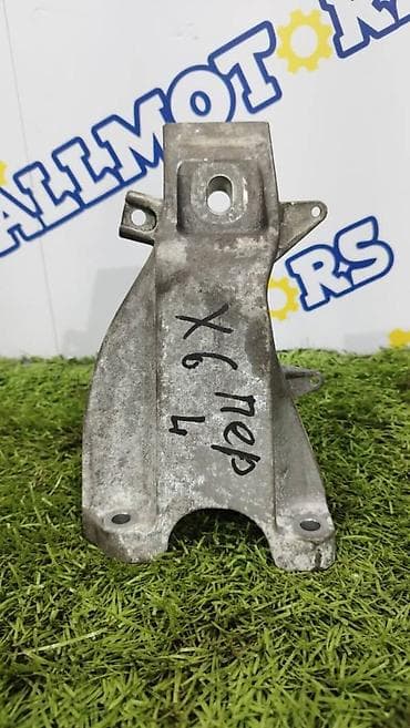 Подушка мотора BMW Б/у, Оригинал at lalafo.kg Подушка мотора BMW Б/у, Оригинал