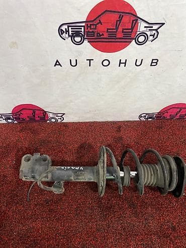 Передний амортизатор Toyota 2004 г., Б/у, Оригинал, Япония at lalafo.kg Передний амортизатор Toyota 2004 г., Б/у, Оригинал, Япония