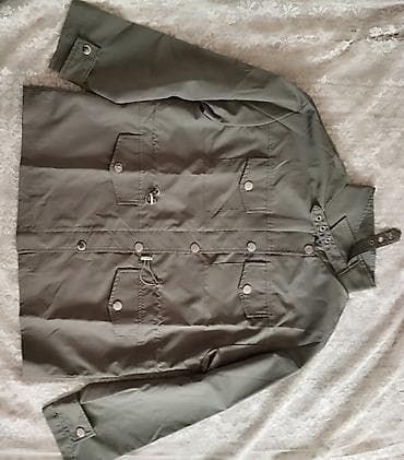 Продаю: Новую женскую куртку ветровка, цвет хаки, с подкладкой at lalafo.kg Продаю: Новую женскую куртку ветровка, цвет хаки, с подкладкой