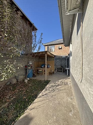 Продажа времянок: Срочно продается уютный 4/х комнатный дом. Ж/м Ак Ордо 2 Участок-3,9 at lalafo.kg — 5 Продажа времянок: Срочно продается уютный 4/х комнатный дом. Ж/м Ак Ордо 2 Участок-3,9 — 5