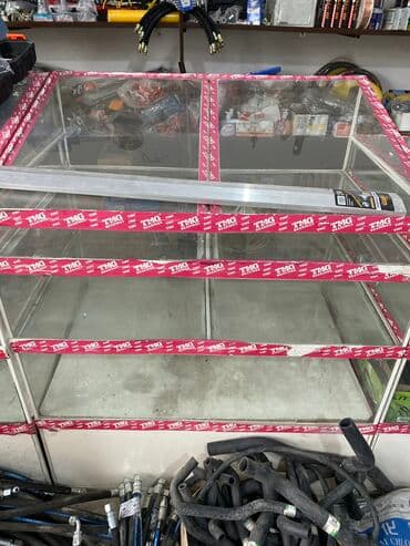 Продаются железные витринные полки 7шт at lalafo.kg Продаются железные витринные полки 7шт