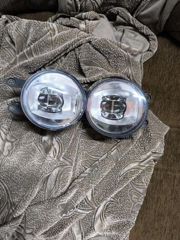 Комплект противотуманных фар Toyota 2021 г., Б/у, Оригинал, Япония at lalafo.kg Комплект противотуманных фар Toyota 2021 г., Б/у, Оригинал, Япония