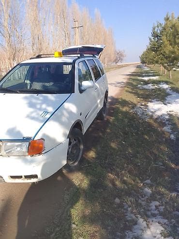 Пассажирский универсал для такси - Кузов: 5‑дверный универсал, белый at lalafo.kg Пассажирский универсал для такси - Кузов: 5‑дверный универсал, белый