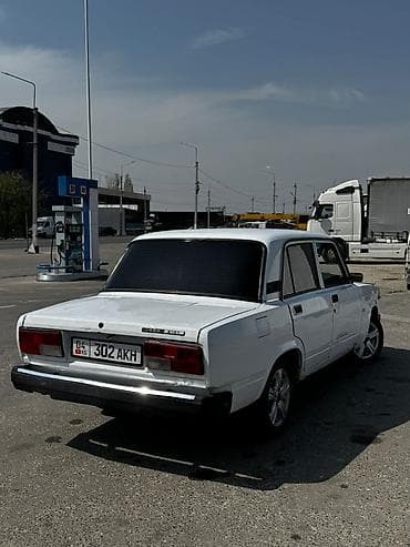 ВАЗ (ЛАДА) 2107: 2009 г., 1.7 л, Ручные, Бензин, Седан at lalafo.kg ВАЗ (ЛАДА) 2107: 2009 г., 1.7 л, Ручные, Бензин, Седан