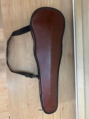 Скрипка 1/2 состояние нормальное в комплекте футляр смычок и мостик at lalafo.kg Скрипка 1/2 состояние нормальное в комплекте футляр смычок и мостик