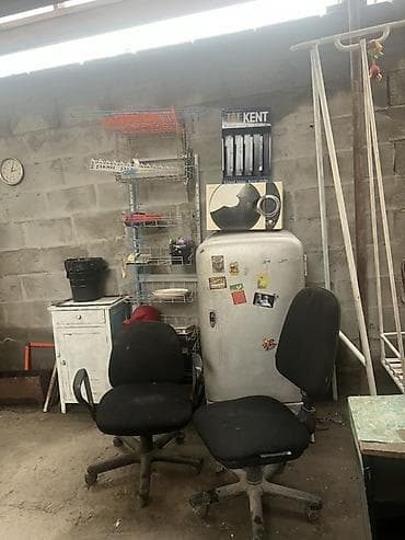 Офис креслолор, Дөңгөлөктүү, түсү - Кара lalafo.kg да — 1 Офис креслолор, Дөңгөлөктүү, түсү - Кара — 1