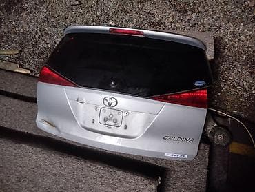 Крышка багажника Toyota, Б/у, Оригинал at lalafo.kg Крышка багажника Toyota, Б/у, Оригинал