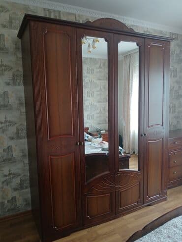 Спальный гарнитур, Б/у, Двуспальная кровать, Шкаф, Комод, Белоруссия, Дерево, Самовывоз, цвет - Коричневый at lalafo.kg Спальный гарнитур, Б/у, Двуспальная кровать, Шкаф, Комод, Белоруссия, Дерево, Самовывоз, цвет - Коричневый