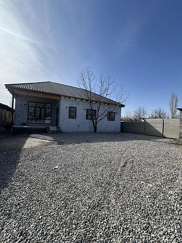 Одноэтажный дом с участком и внутренней отделкой. Цена 105000$ Участок at lalafo.kg Одноэтажный дом с участком и внутренней отделкой. Цена 105000$ Участок