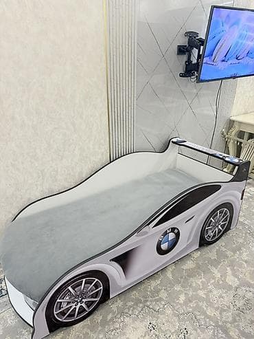 Детская кровать-машинка BMW - Дизайн в виде спортивного авто at lalafo.kg Детская кровать-машинка BMW - Дизайн в виде спортивного авто