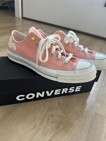 Кроссовки, 37.5, Converse, Новый, цвет - Розовый, Самовывоз at lalafo.kg Кроссовки, 37.5, Converse, Новый, цвет - Розовый, Самовывоз